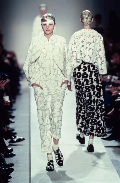 Look 17